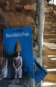 Carti pentru calatorii - Doua femei la Praga