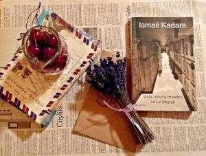 Carti pentru calatorii - Viata, jocul si moartea lui Lul Mazrek