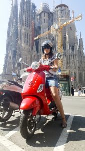 Barcelona Via Vespa Sagrada Familia